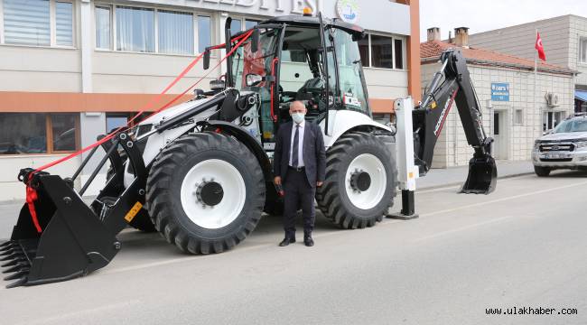 Yahyalı Belediyesi envanterine yeni iş makinesi