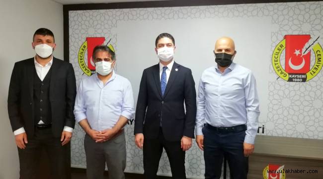 MHP Milletvekili İsmail Özdemir, Gazeteciler Cemiyeti'ni ziyaret etti