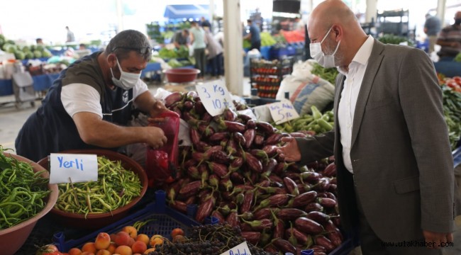 Kocasinan Belediye Başkanı Ahmet Çolakbayrakdar, mesaiye pazarda başladı