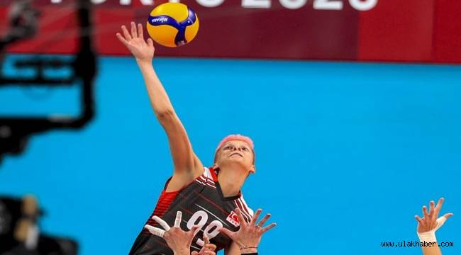 Milli Voleybolcu Ebrar Karakurt'tan, Romanya maçında muhteşem performans