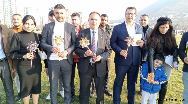 İyi Parti Kayseri teşkilatı, rüzgar gülü projesini tanıttı