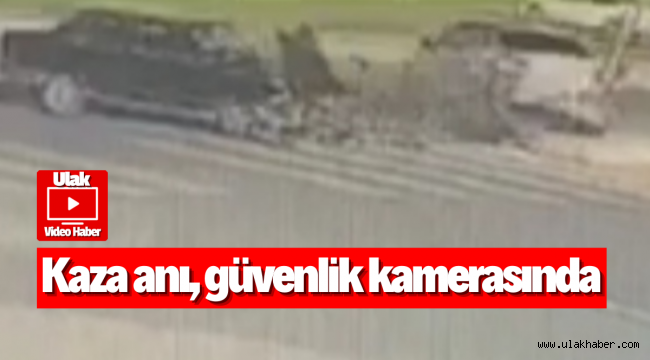 Kayseri'de 2 otomobilin karıştığı kaza, kameralara yansıdı