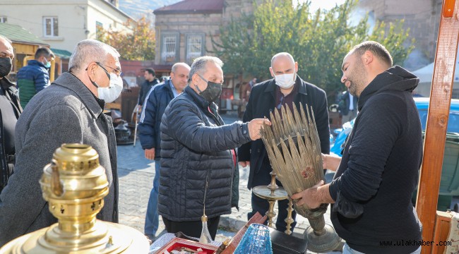 Talas Antika Pazarı'nda geçmişe hasret gideriliyor