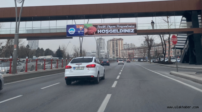 CHP'ye Kayseri'de manidar pankart