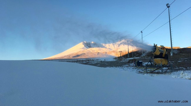 Erciyes'te suni karlama çalışmaları başladı