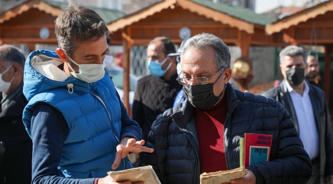 Talas antika pazarı kendi yerinde, kendi gününde ama bir farkla