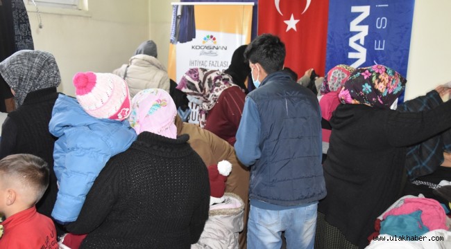 Kocasinan'da çalınmadık kapı, girilmedik gönül kalmıyor