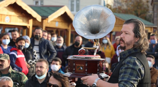 Antikacılar bu pazar buluşuyor