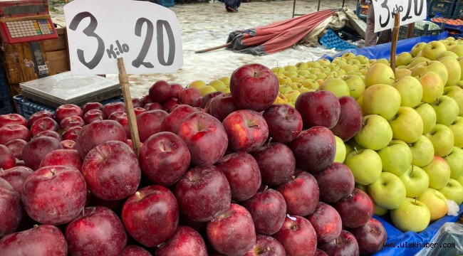 Soğuk havalar pazar tezgahlarını vurdu