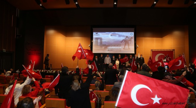 Başkan Büyükkılıç, İstiklal Marşı'nın Kabulünün 101. Yıldönümünü Lise Öğrencileriyle Kutladı