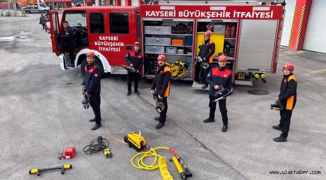 Başkan Büyükkılıç'tan İtfaiye'ye dünya standartlarında yeni ekipman desteği