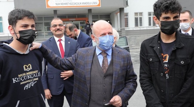 Başkan Çolakbayrakdar'dan gençlere 3 yeni kütüphane müjdesi