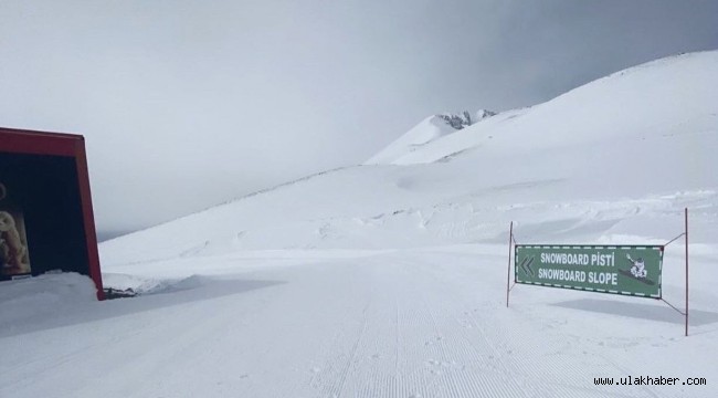 Erciyes'te snowboard'a özel pistler ayrıldı