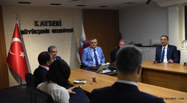 Büyükşehir'de "Raylı Sistem Ağı" toplantısı gerçekleştirildi