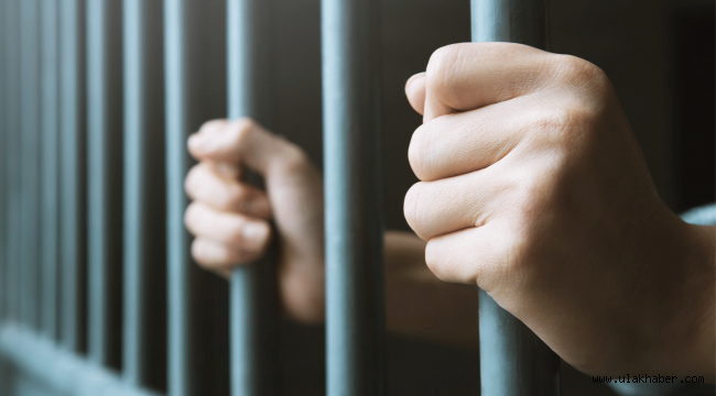 Kayseri'de kesinleşmiş hapis cezası bulunan 4 kişi cezaevine gönderildi