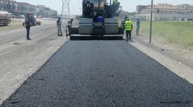 Büyükşehir'den Develi Hastanesi çevresine 3,7 milyon TL'lik asfalt çalışması