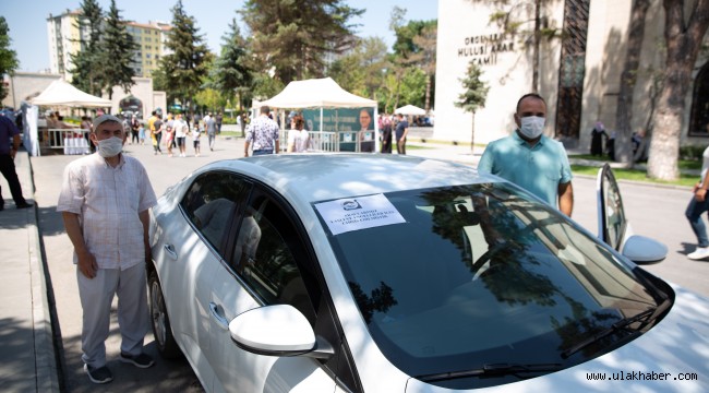 Büyükşehir'den Şehir Mezarlığı'nda ücretsiz araç hizmeti