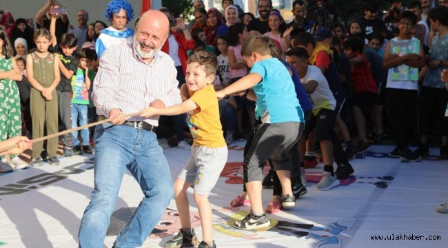 Başkan Çolakbayrakdar: Gayretimiz, çocuklarımızın yüzlerini güldürmektir