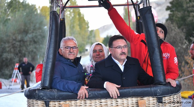 Başkan Büyükkılıç ile Vali Çiçek, Soğanlı semalarında "Cumhuriyet" uçuşuna katıldı