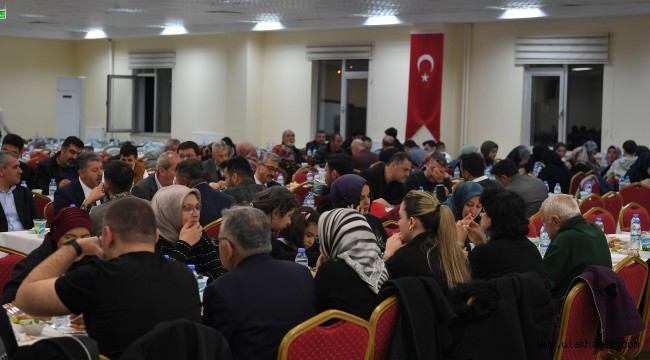 Başkan Büyükkılıç, ilk iftarını memleketi Develi'de açtı